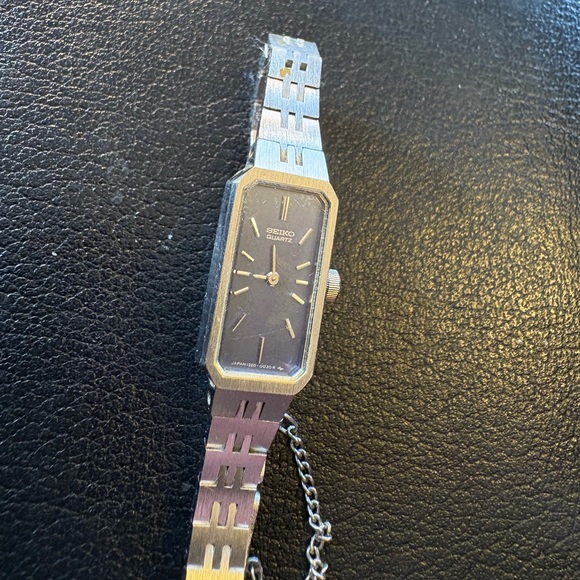 Seiko Two-Tone Rectangular Watch with Blue Dial. - Picture 4 of 6